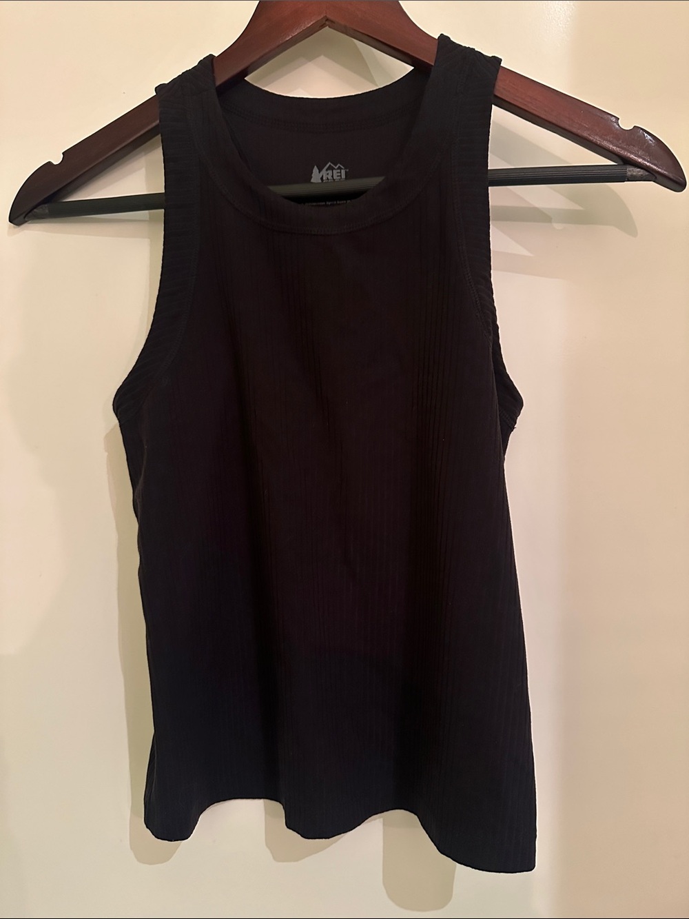 REI Women’s Black Ribbed Crewneck Tank